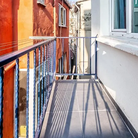 Central Studio In Sisli With Balcony Apartmán Istanbulská provincie